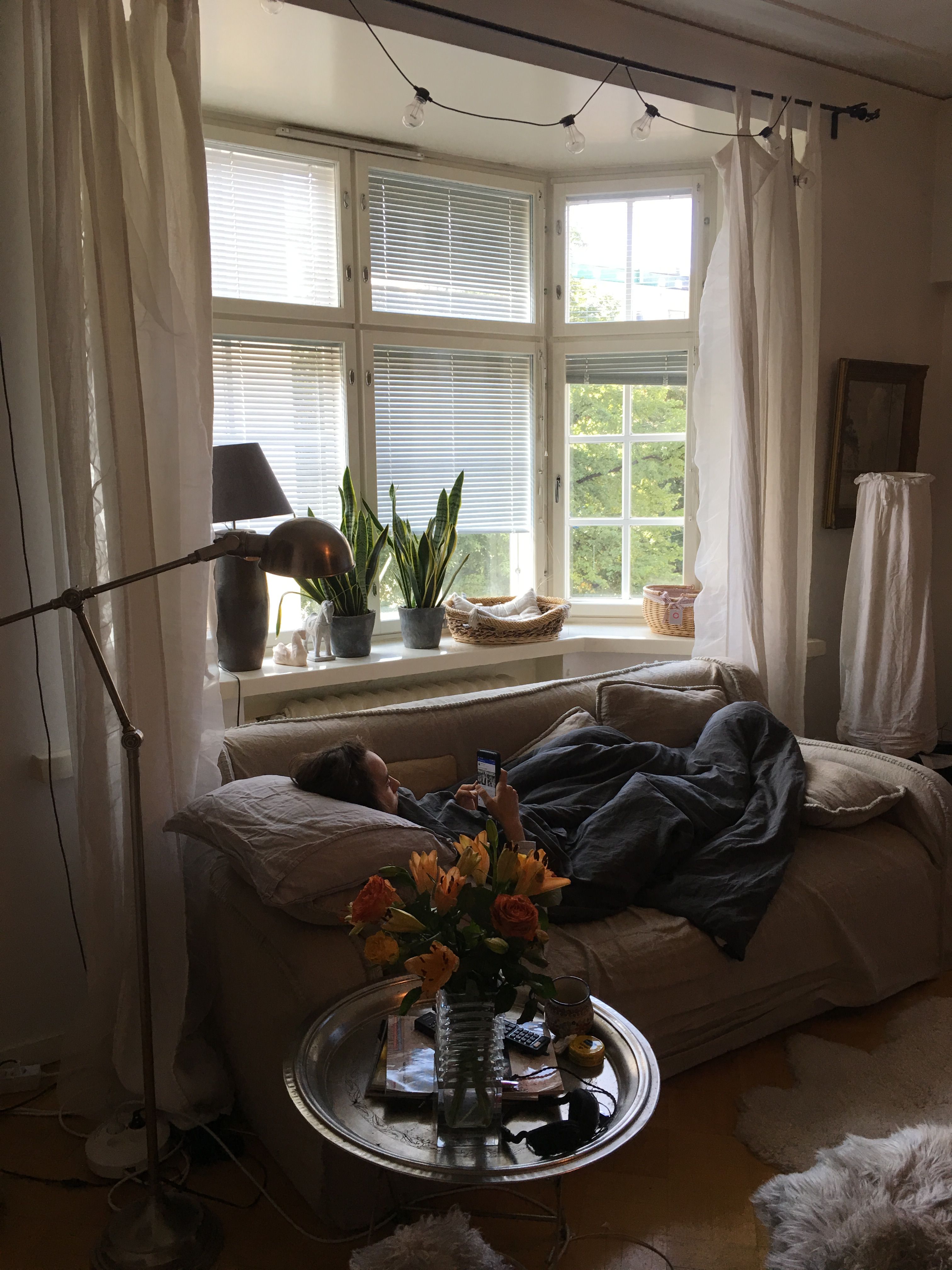 Sohvamme on myös haluttu sairaspeti.